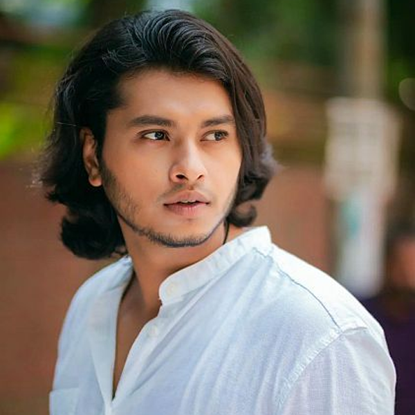 Arosh Khan